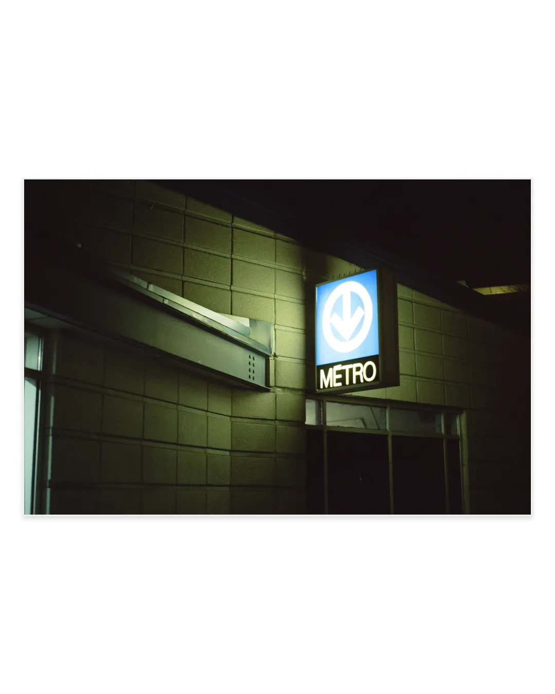 metro sign